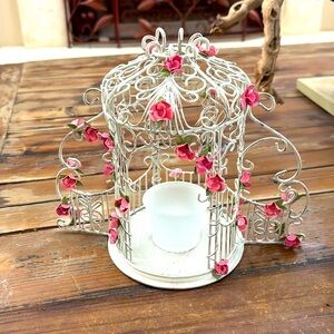 Partylite beautiful gazebo with candle holder .. new $28